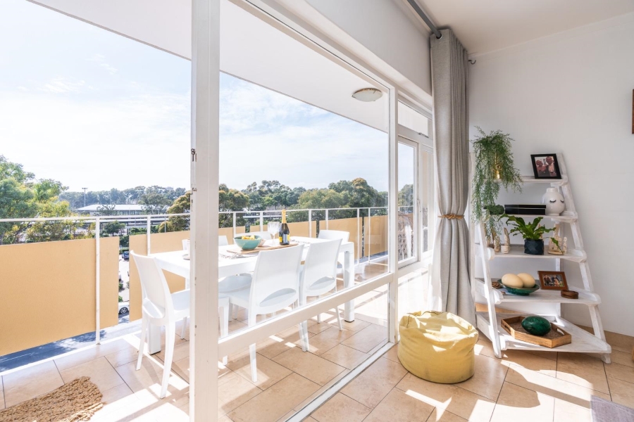 2 Bedroom Property for Sale in Green Point Western Cape